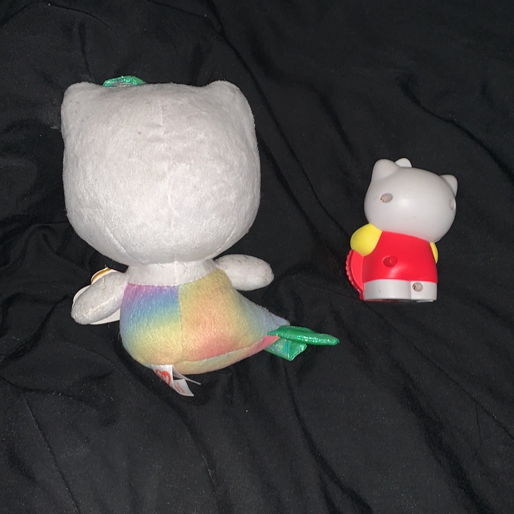 Hello Kitty - Picture 2 of 5